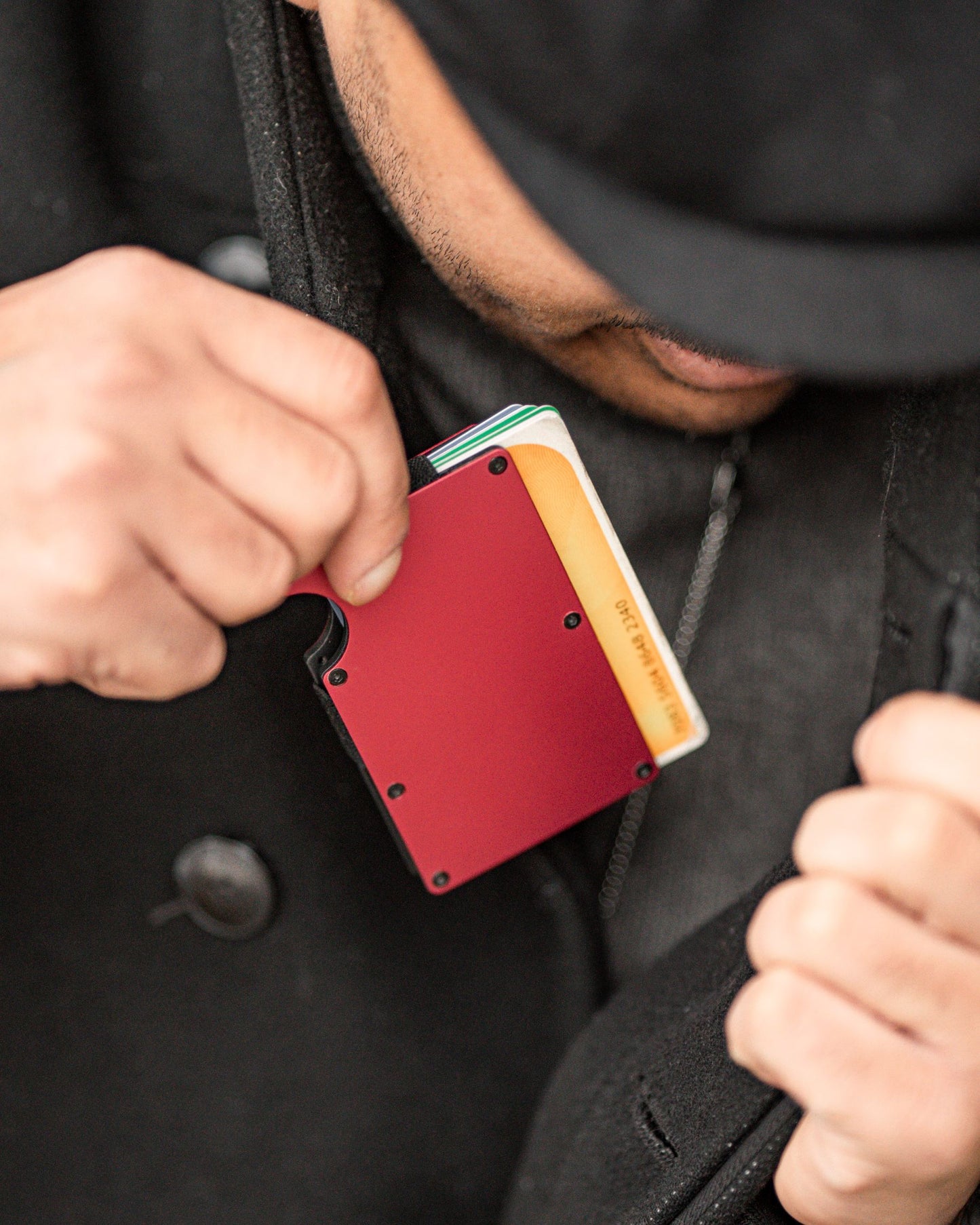 Bordeauxn punainen korttilompakko - Tyylikäs ja käytännöllinen RFID korttikotelo